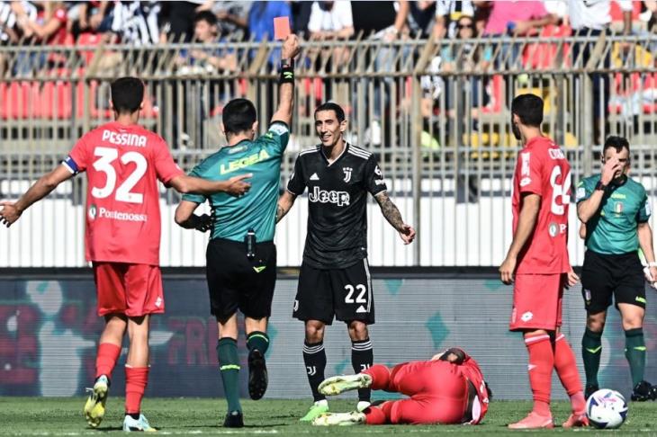 طرد دي ماريا 